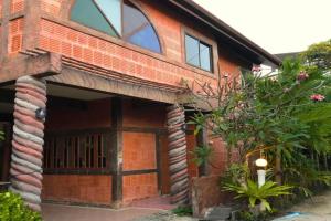 Kamala beach house 100m to the beach, Bang Tao