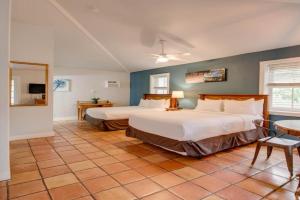 Pelican Suite - Southernmost Sanctuary Guest house, Key West