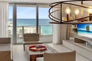 On the Beach, Ocean and City Views 17 Zen at LYFE Resort, Hollywood