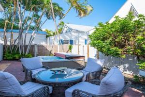 Southernmost Retreat Guest house, Key West