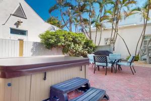 Duval Street Retreat Guest house, Key West