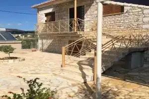 Finikounda Anemomilos stone house, Finikounta