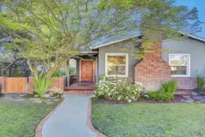 Newly Furnished Retreat 5 Min to Stanford & Downtown Guest house, Palo Alto