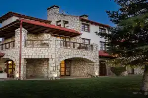 Sky Shades Villa in, Arachova