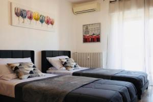 Alice Apartments, Rho