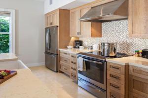 Layover In Paradise by Last Key Realty Guest house, Key West