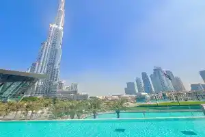 Luxury 1BR 5min to Mall Burj Khalifa View from pool Apart-hotel, Dubai