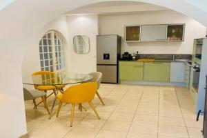 Rez de villa jusqu a 6 personnes, Hyeres