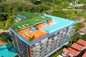 The Blue Mavi Hotel, Chalong