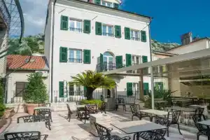 Kerber-Graz 1860 Hotel, Kotor