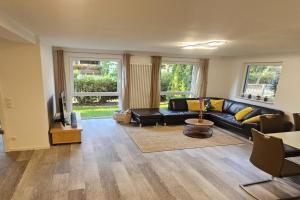 Ferienwohnung am Stadtpark 2 Terrassen, 2BR, 84m2 Apartments, Ilmenau