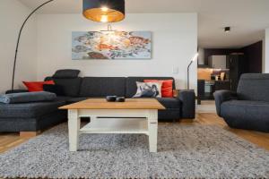 Fischotter - Apartment in der Hafenresidenz mit Terrasse & Hafenblick, Waren