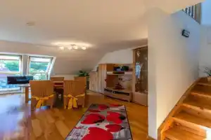 Seeuferblick - Komfortable 2-Etagen-Wohnung für 4 Personen an der Müritz Apartments, Waren