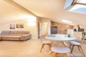 Italianflat - Sweet Mansarda in Corso Porta Nuova Apartments, Verona