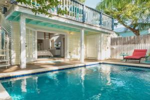 Sugarpoppy Cottage by Last Key Realty, Key West