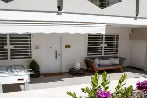 Eli's House, Bari