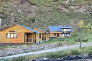 Gergeti wood -hut for 4 people Guest house, Kazbegi