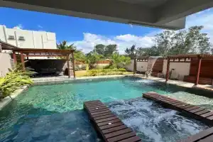 Villa Cookie le Coquin, 3 chambre au centre de Grand Baie, jacuzzi, Pereybere