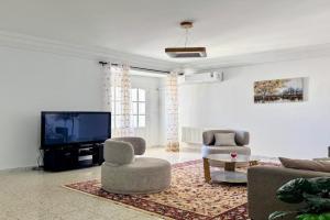 Appartement entier rénové à 5min de la Plage de Apartments, Sousse