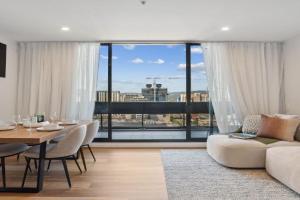 Blue Pool Escape Stunning Views Apartments, Adelaide