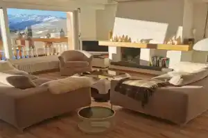 Magnifique appartement avec piscine, balcon et vue Apartments, Crans Montana