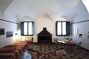 Parma, Antico Studio dietro al Battistero, Parma