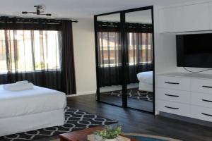 Studio 23 - City Pad with Free Parking, Launceston