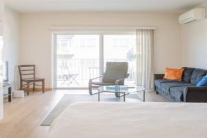 East Side Studio Apt - Near Brady St and Fiserv with Balcony, Milwaukee