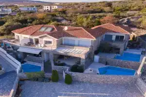 Holiday house with a swimming pool - 23581, KRK