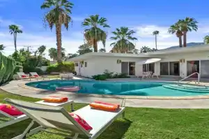 The Vibe Guest house, Palm Springs