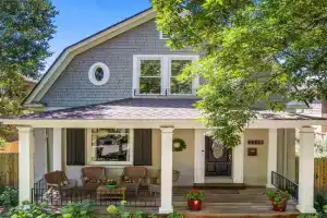 Secret Garden Retreat in Park Hill Guest house, Aurora