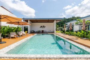 Oasis by the Sea M1- House with Pool and Amenities, Bang Tao