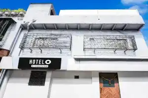 Super Hotel O Khar East Near Railway Station, Mumbai