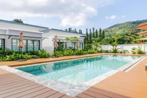 Oasis by the Sea M2- House with Pool and Amenities, Bang Tao