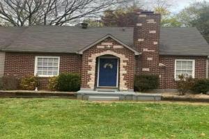 House, Near Downtown with Fenced Back Yard!!!!, Knoxville