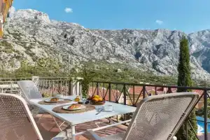 Bayview Bliss Apartments, Orahovac