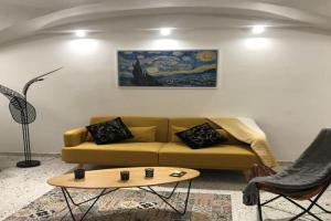 Cozy and quiet Suite near Two Towers, Apartments, Bologna