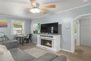 Bo's Cozy Green DADU Bungalow with shared Hot Tub, Sauna Apartments, Billings