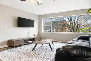 Chic and Comfortable 1BR Apartment near Bradley U, Peoria