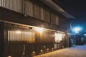 飛騨棲家 西町宿 Hidasumika Nisimachiyado Apartments, Takayama