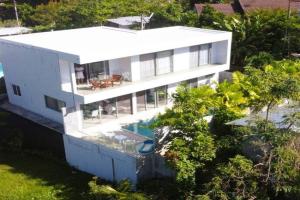 Modern pool villa 3 bedrooms, Nai Harn