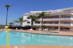 Superbe appartement vue mer et falaises Apartments, Lagos
