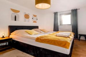 Cosy & Central, 500m from Main Station, Perfect for Work & Stay Apartments, Wiesbaden