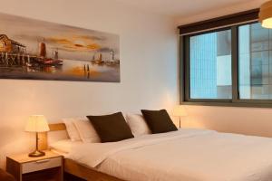ONE Guest Place Master Bedroom near the Beach, Abu Dhabi City