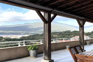 Appartement avec vue imprenable sur la mer, terrasse et piscine Apartments, Propriano