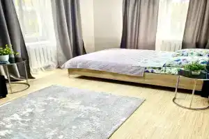 Dvuhkomnatnaya na Arbate Apartments, Almaty