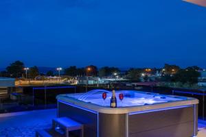 Alykes Houses - Prv Jacuzzi, Kontokali