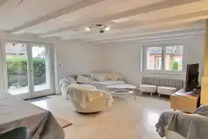 Maison spacieuse à, 5 chambres, terrasse, WiFi, parking gratuit - FR-1-722-12 Guest house, Colmar