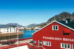 Finnholmen Brygge, Henningsvaer
