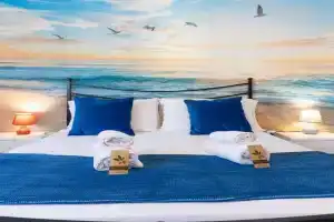 OFFERTA Inizio Anno! 2 Suite in Centro Città con Balcone Vista Mare Apartments, Pescara